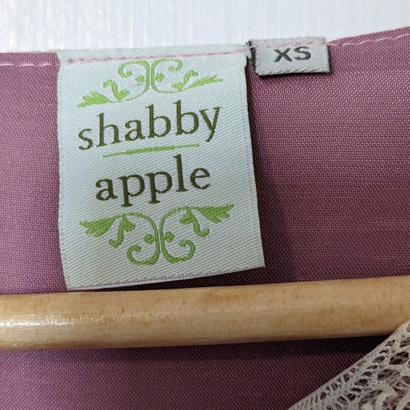 Shabby Apple pink cream lace overlay sheath - Picture 3 of 3